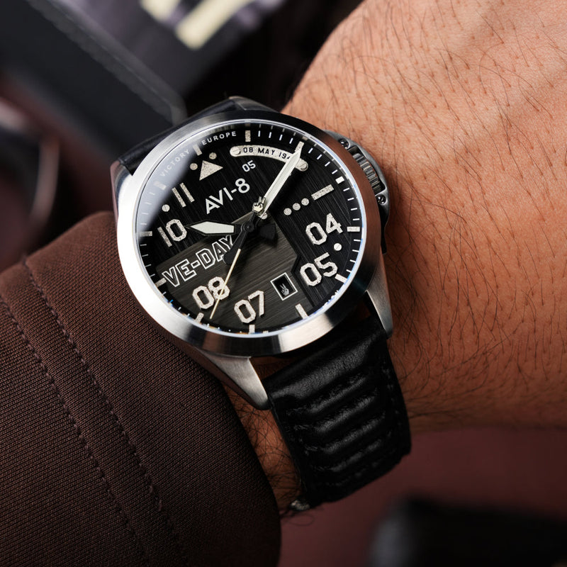 P-51 Mustang Patriot Automatic VE-Day 80th Limited Edition Victory Shadow