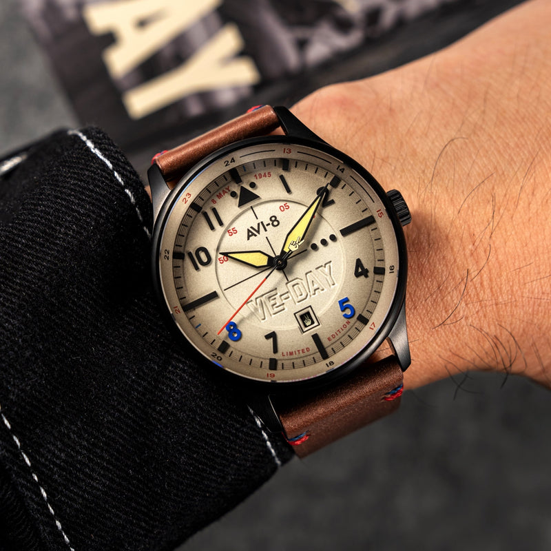 Hawker Hurricane Kent Automatic VE-Day 80th Limited Edition Vanguard Beige