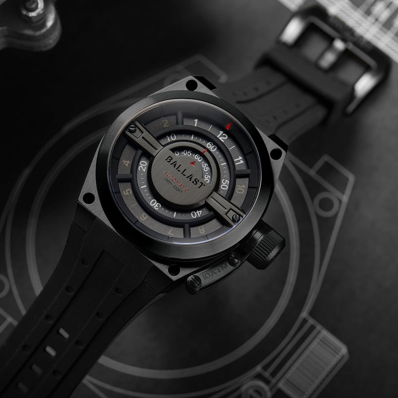 Valiant Gauge Automatic All Black