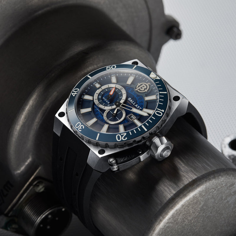 Valiant Regulator Automatic Glacial Blue