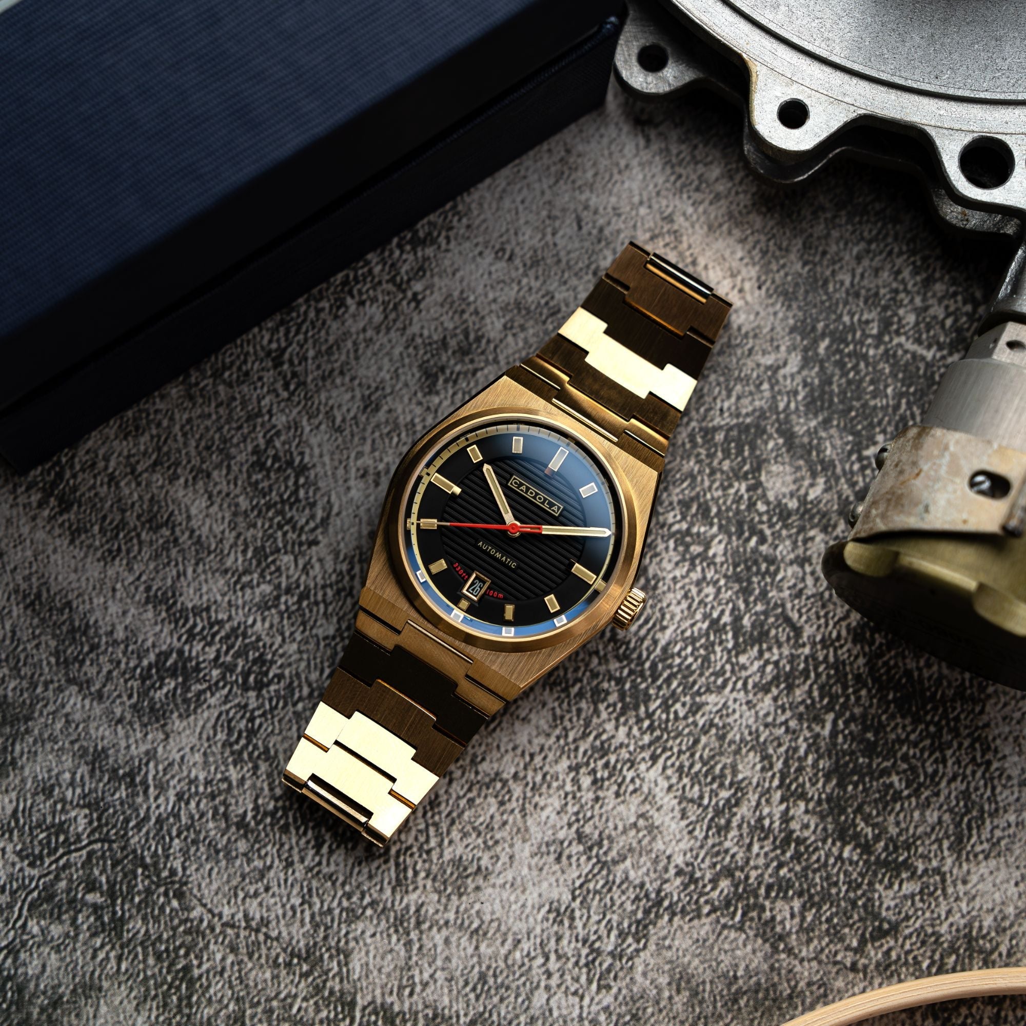 Lydden Hill Automatic Grille Gold