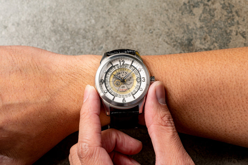 Sputnik-1 White / Black