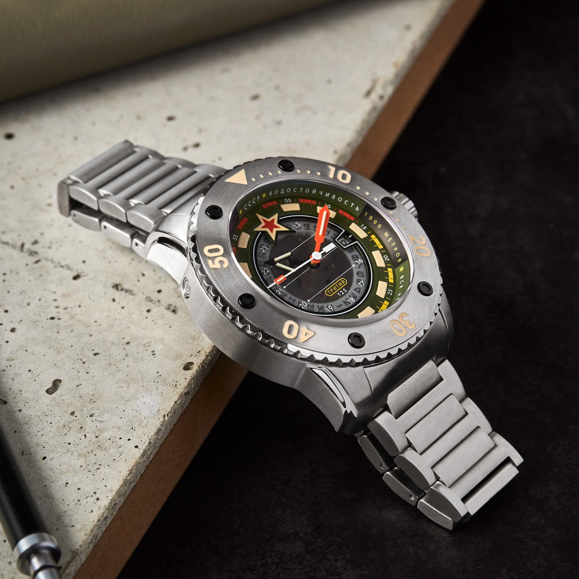 Naval Kondor Tritium Automatic Green / Steel