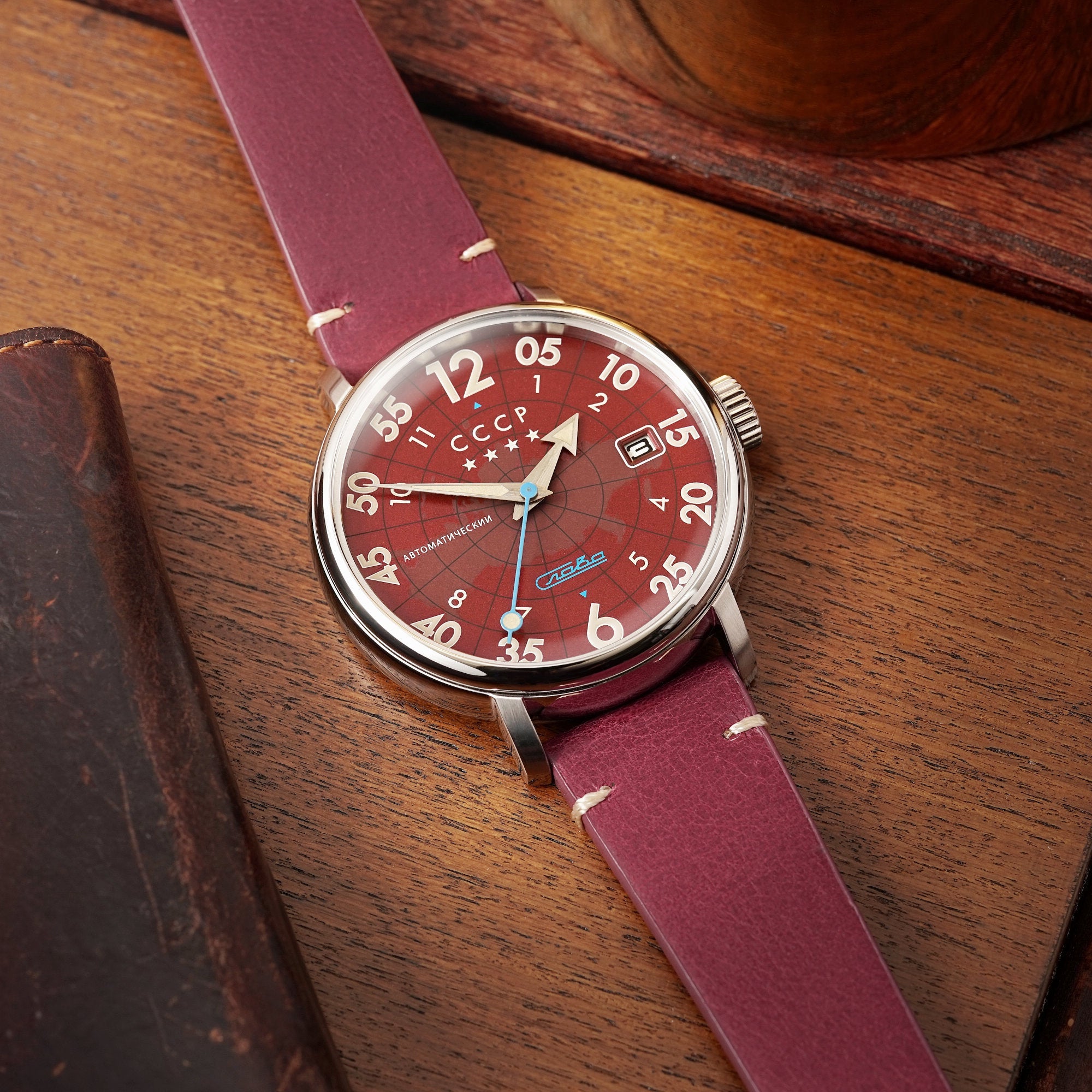 Heroes Comrade Red / Brown