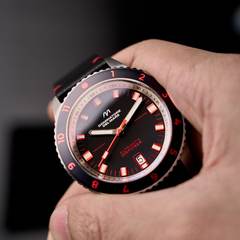 Tropea Automatic Hazard Black