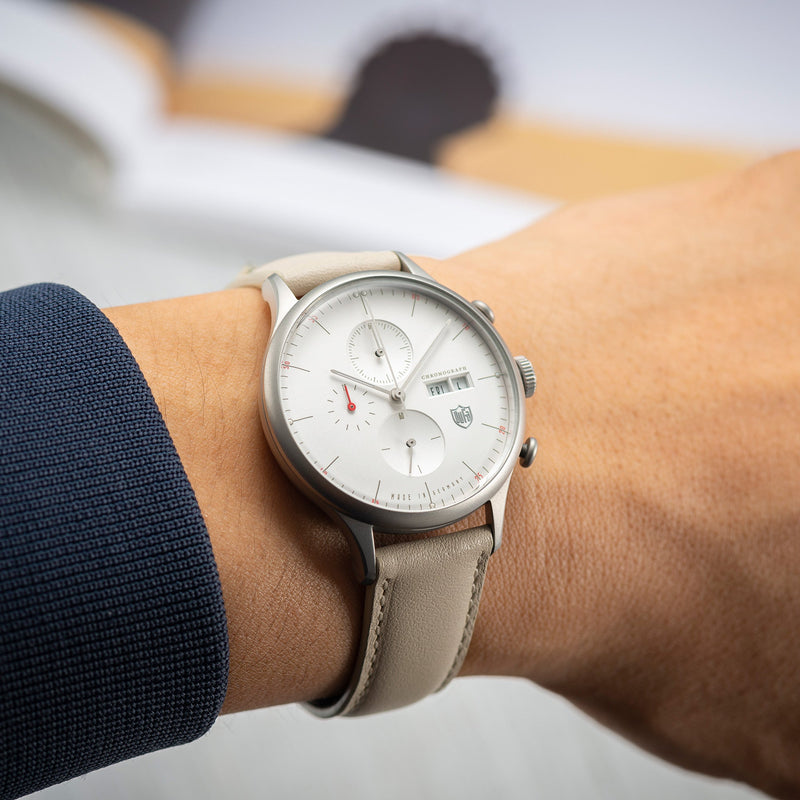 Van Der Roche Barcelona Chronograph Iced Out Beige