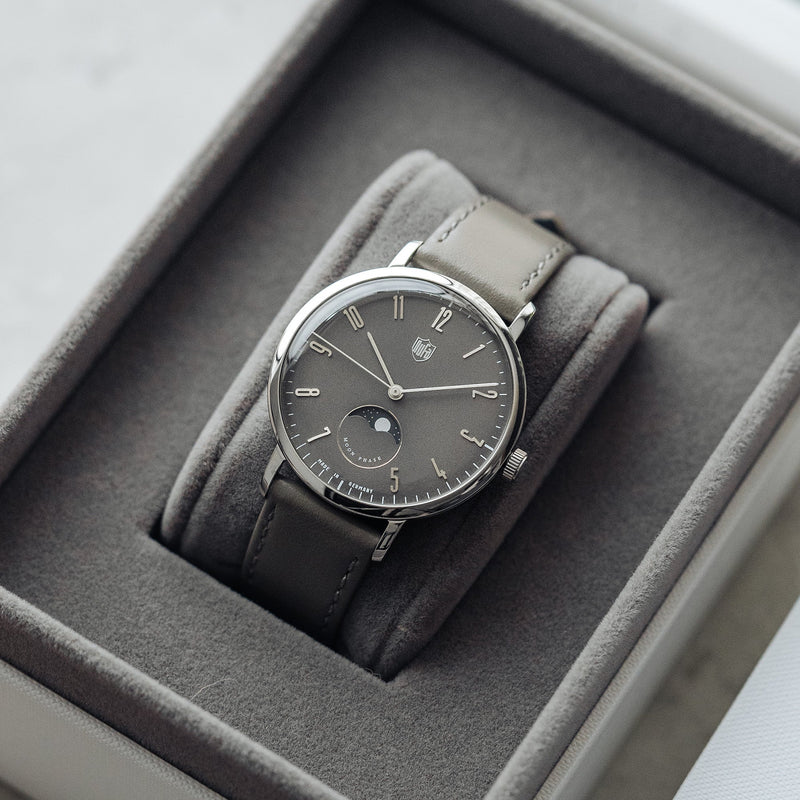 Gropius Moonphase Gun Grey