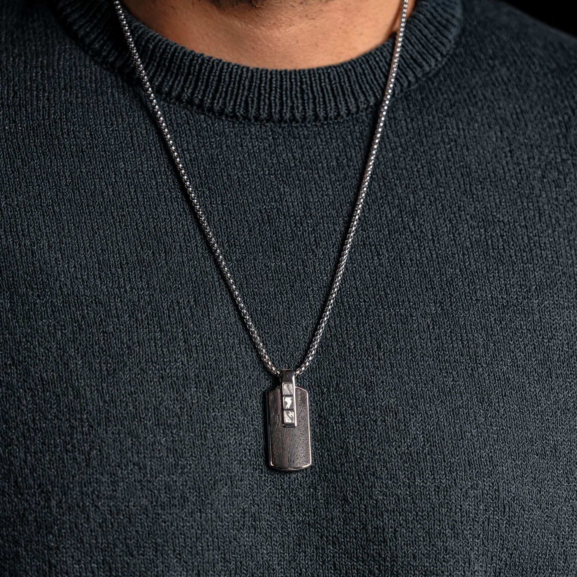 Accelero Dog Tag Dark Ebony Meteorite