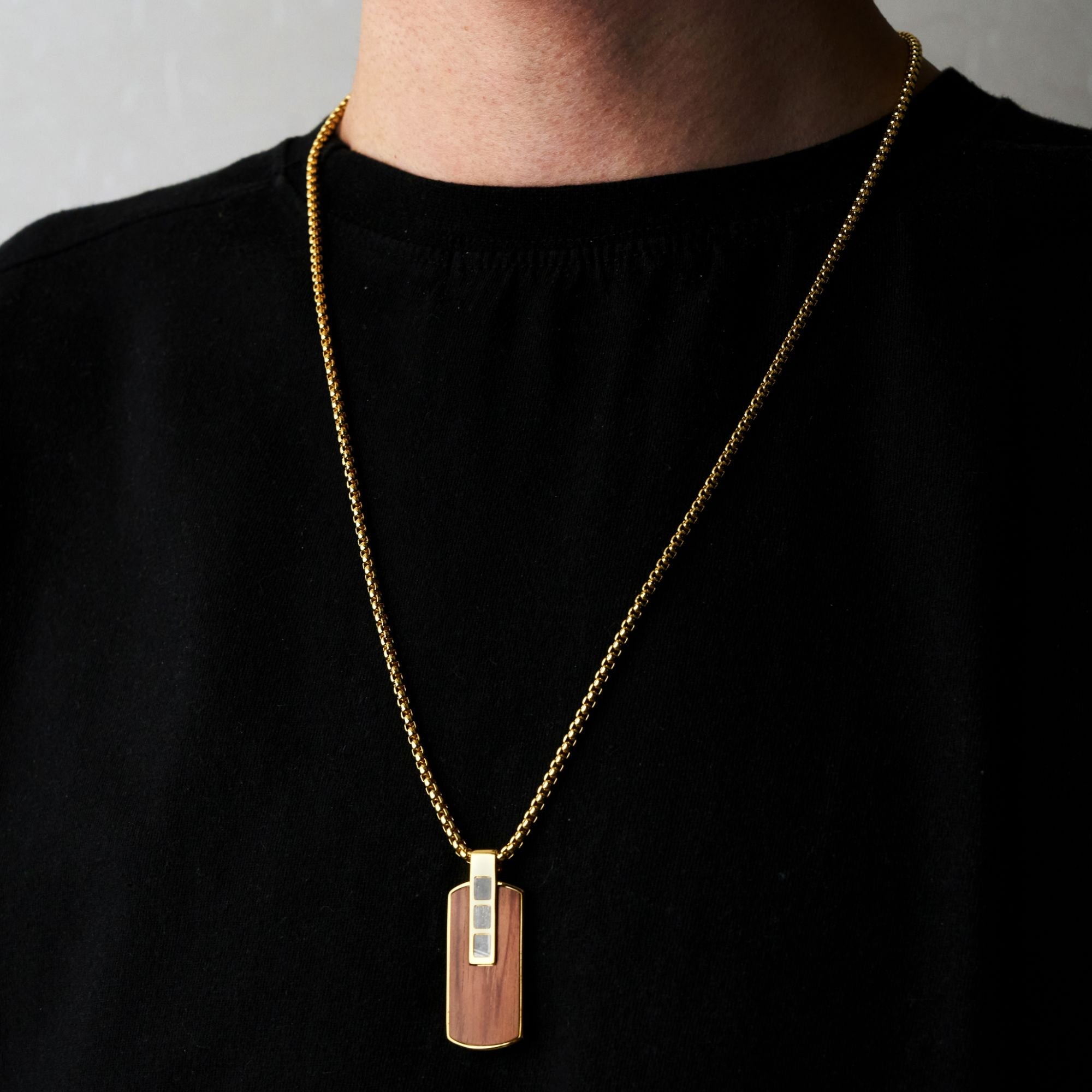 Accelero Dog Tag Dark Wood Meteorite