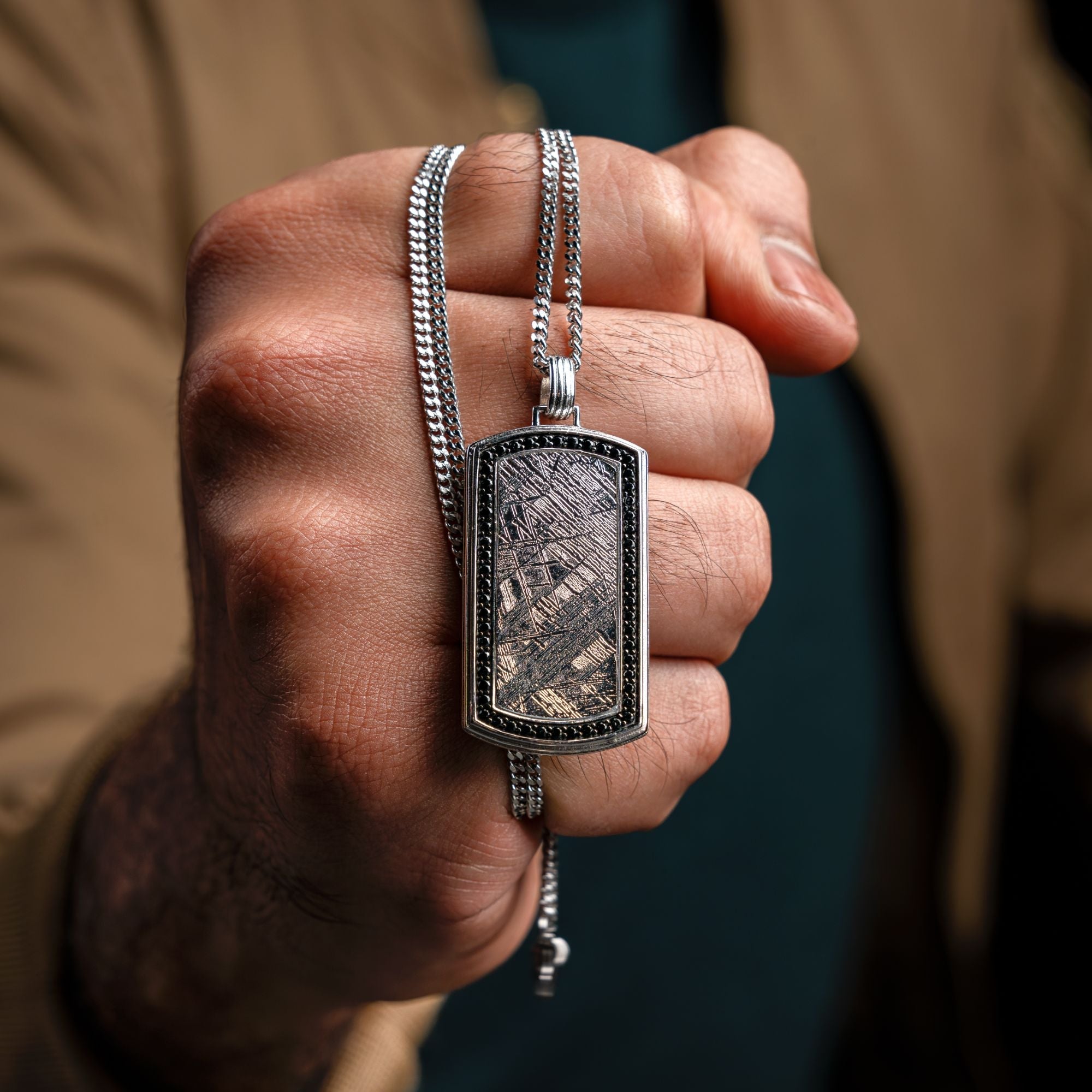 Vezeto Dog Tag Silver Meteorite
