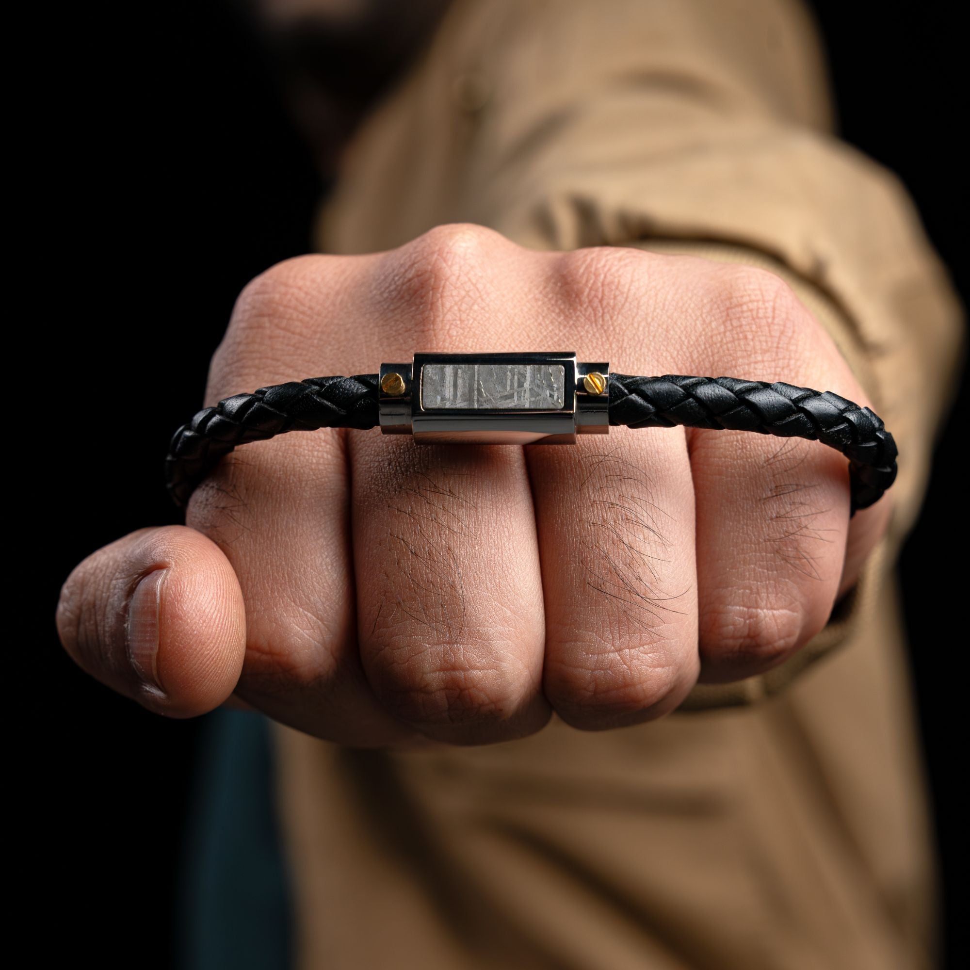Vezeto Leather Bracelet Black Meteorite
