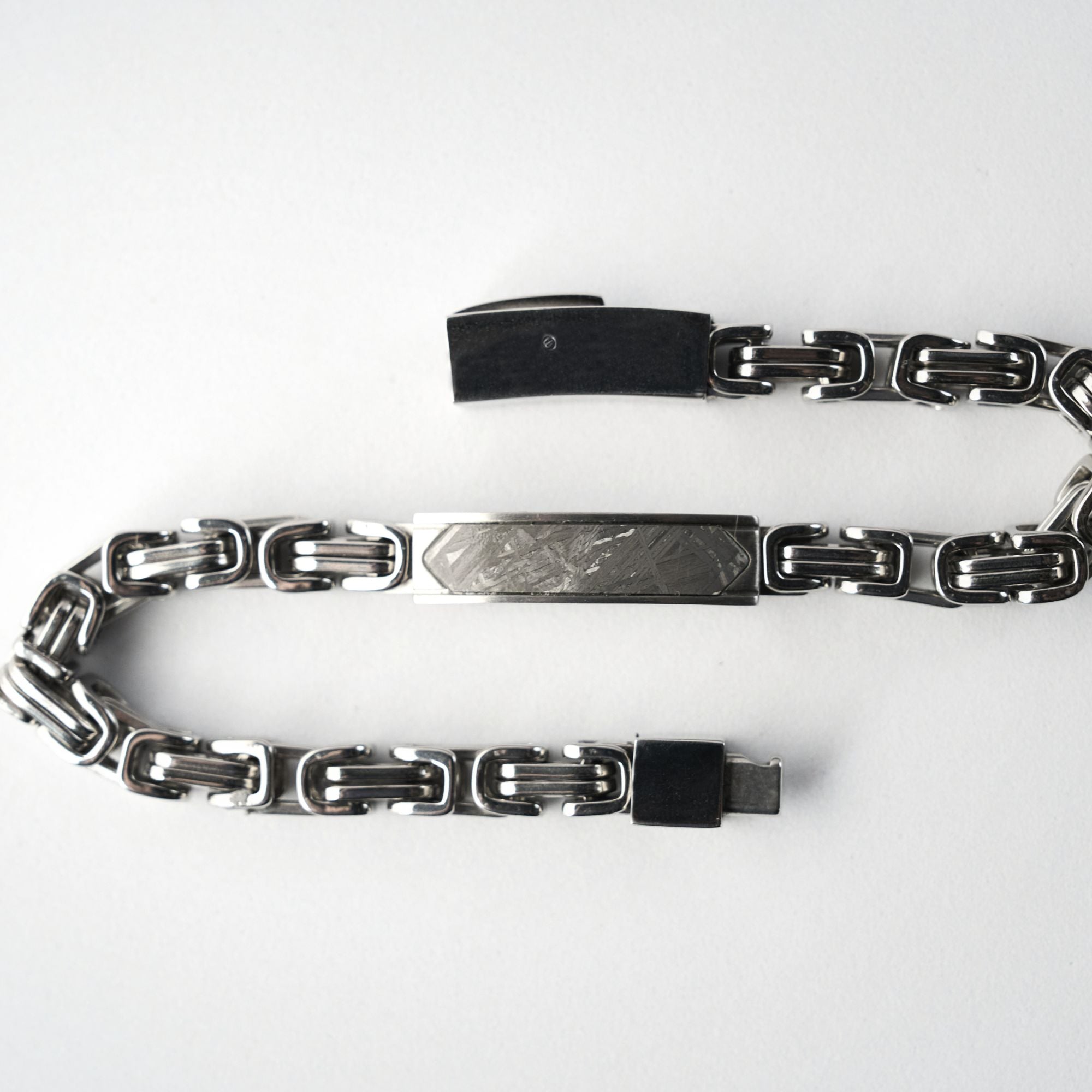 Accelero Bracelet Sandy Silver Meteorite