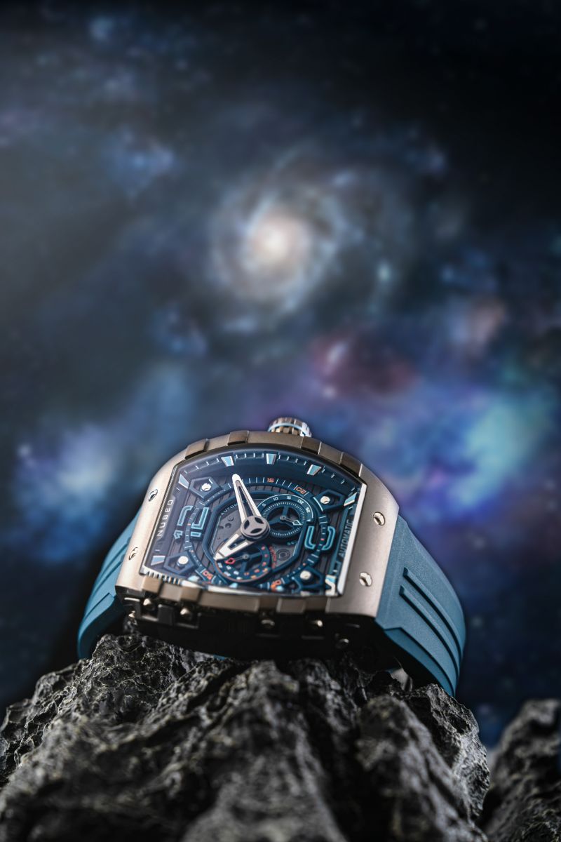 Magellan 24h Automatic Retro Blue