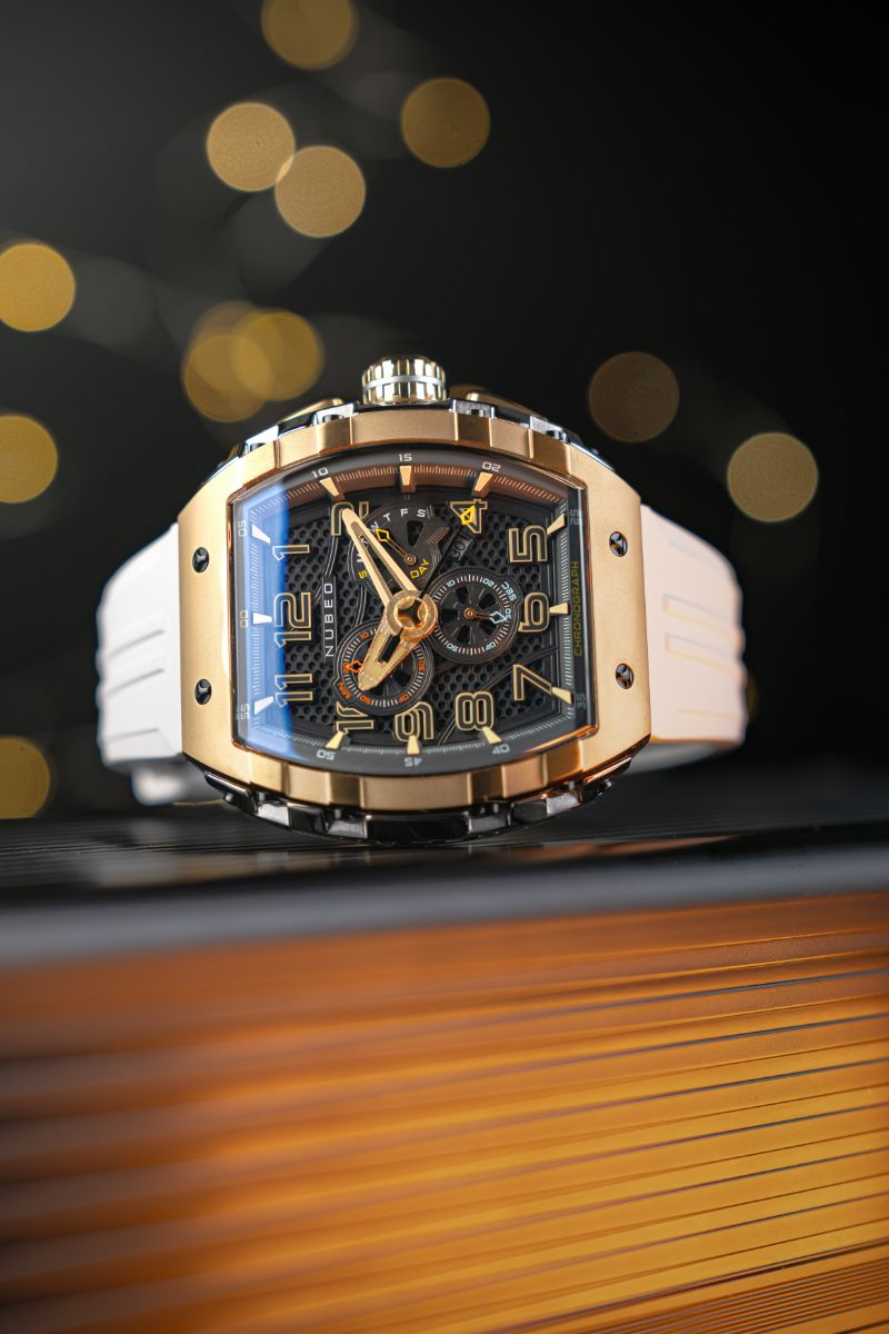 Magellan Retrograde Chrongoraph White Gold