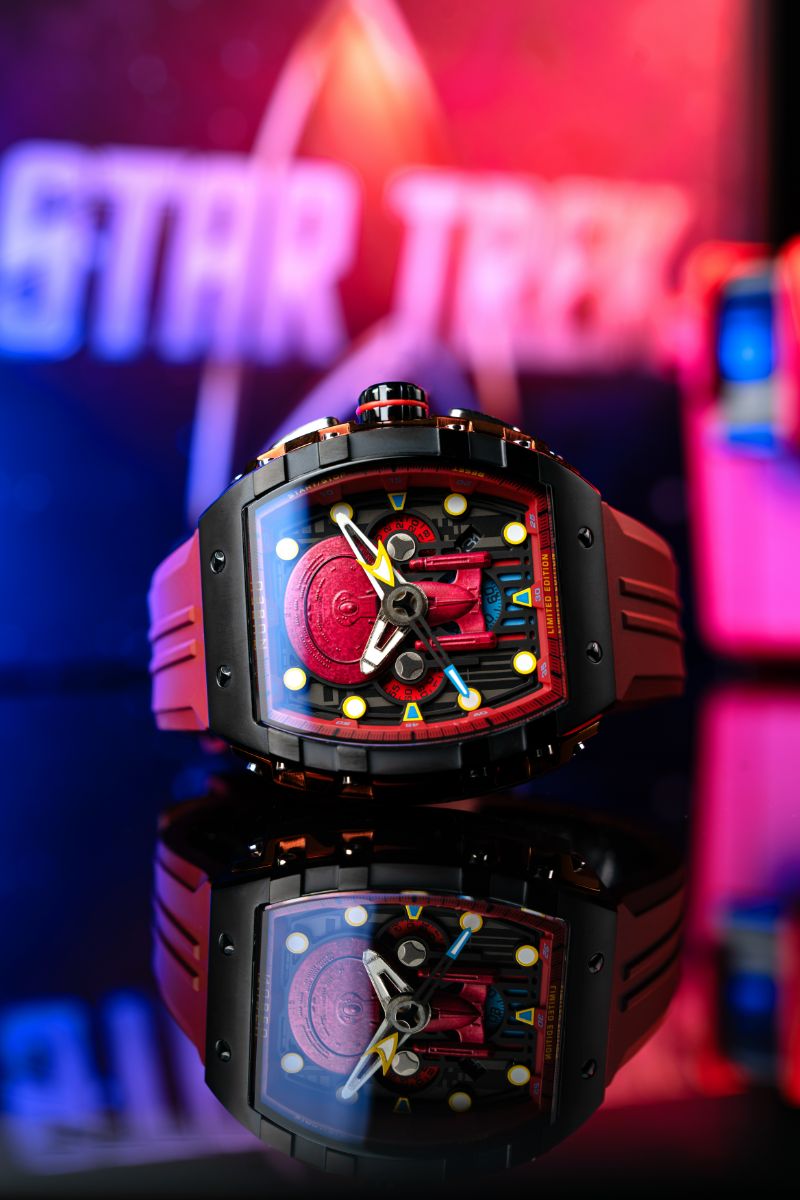 Magellan Chronograph Star Trek Enterprise-d Limited Edition Command Red