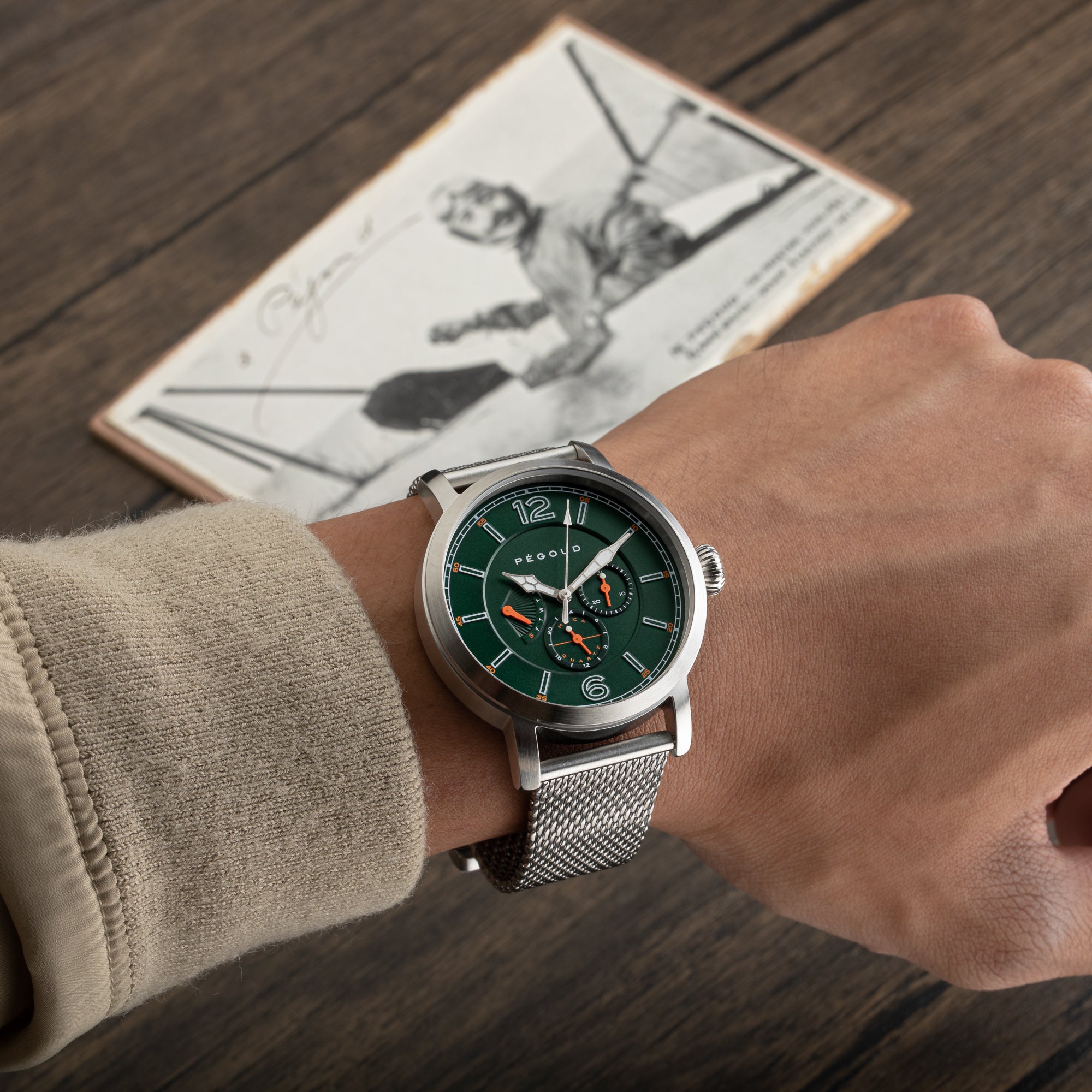 Première Retro Calendar Japan Meca-Quartz Green