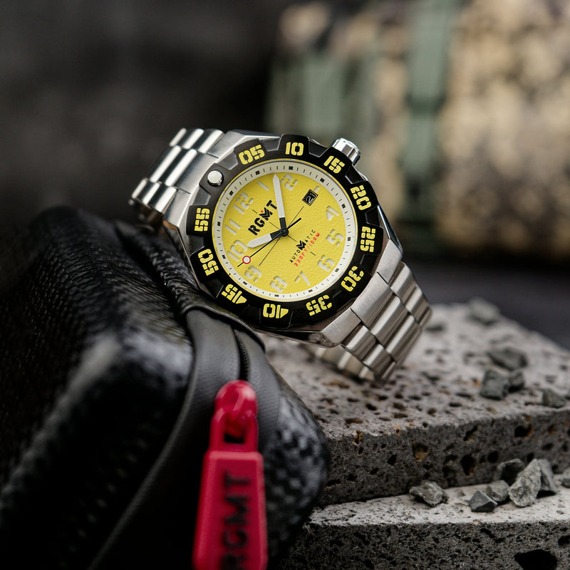 Field Master Automatic Tuscan Yellow