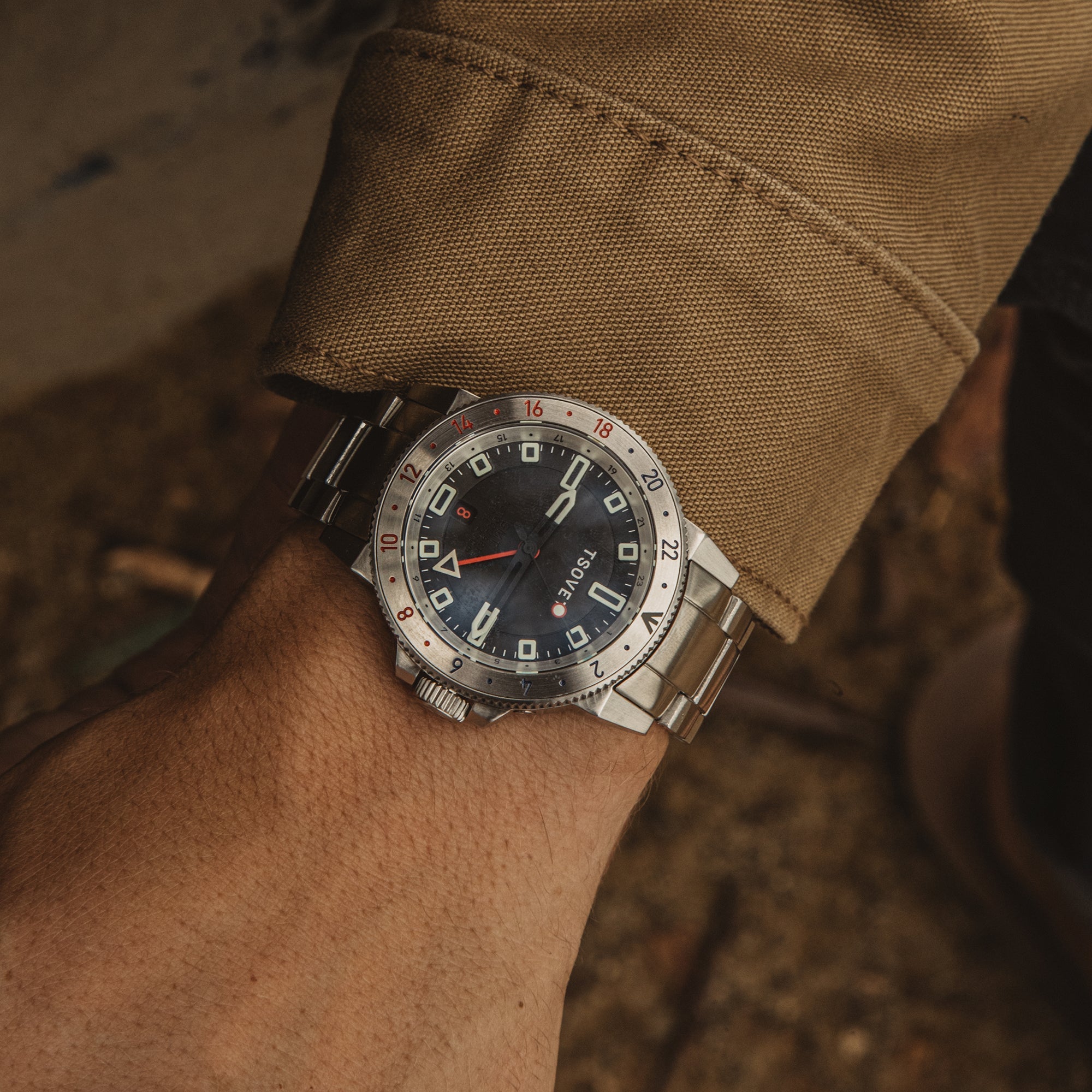SMT DW42 GMT Japan Hybrid Automatic Black