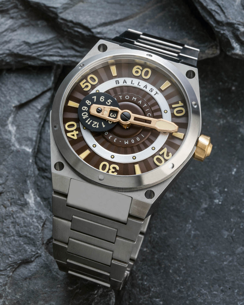 Valiant Pampanito Automatic Maroon