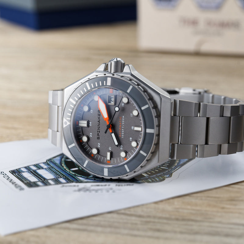 Dumas Automatic Chalk Grey